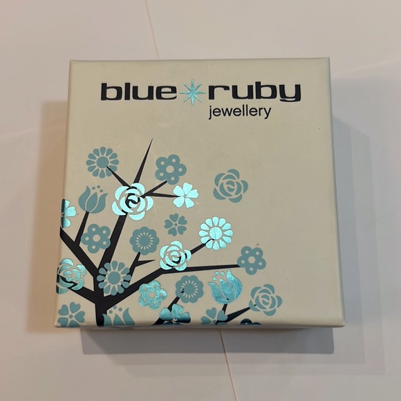 Blue Ruby x Wolf Circus Lariat Gold Necklace New - Picture 4 of 4